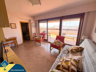 Apartament a Zona Playa del Cura. Ático con terraza, en la provincia de alicante, en la ciudad de