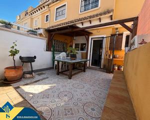 Chalet à Aguas Nuevas. Casa con piscina comunitaria, en la provincia de alicante, en la