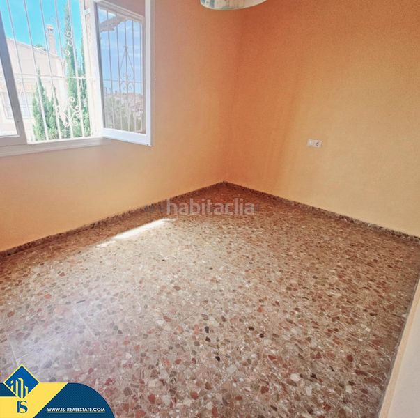 Foto 54d1be75-86ad-465d-9a4a-49c6309b34bd. Chalet mit parking in Playa de los Náufragos Torrevieja