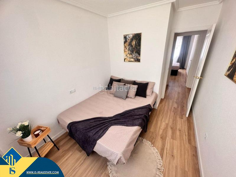 Foto 7319863e-6eef-4e68-bc1f-bab094eadf8f. Àtic amb calefacció piscina a Avenida Habaneras - Curva de Palangre Torrevieja