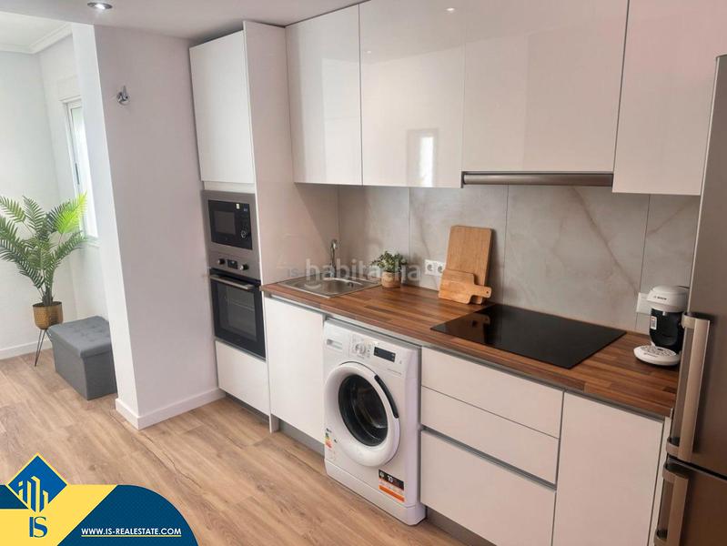 Foto 7a46e450-d01a-4e51-b703-304515a6845e. Àtic amb calefacció piscina a Avenida Habaneras - Curva de Palangre Torrevieja