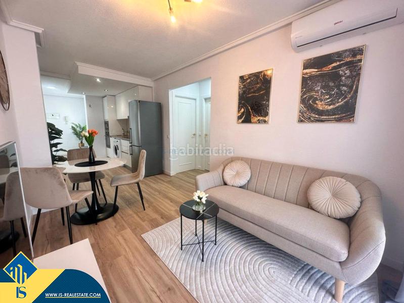 Foto 93d73b02-bce1-417c-bab3-f66394447353. Àtic amb calefacció piscina a Avenida Habaneras - Curva de Palangre Torrevieja