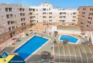Studio à El Molino. Estudio con piscina comunitaria, en la provincia de alicante, en