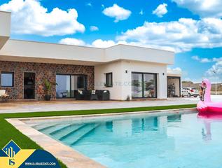 Chalet en Rojales. Villa con piscina privada, en la provincia de alicante, en rojal