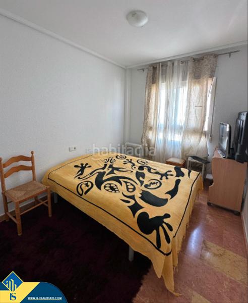 Foto 004e055e-5b93-41d1-9cd4-751c11a6b63d. Àtic amb aparcament piscina a Torreblanca Torrevieja