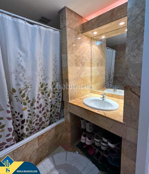 Foto 10594f8b-bd6a-44cc-b398-83f26f14c348. Àtic amb aparcament piscina a Torreblanca Torrevieja