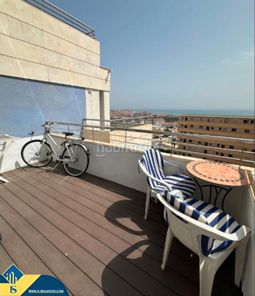 Foto 33b00ff8-271d-4e22-8b96-4774ec918060. Àtic amb aparcament piscina a Torreblanca Torrevieja