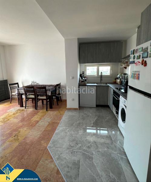 Foto 77f44780-4e80-47d8-bd0b-d420a6751014. Àtic amb aparcament piscina a Torreblanca Torrevieja