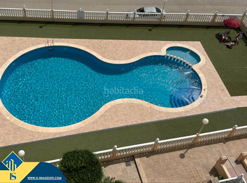 Foto db316cff-000e-4d6c-98b2-2260e2a5214a. Àtic amb aparcament piscina a Torreblanca Torrevieja