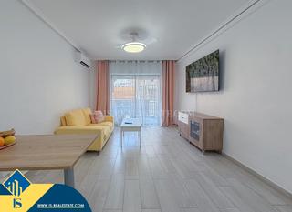 Apartament a Avenida Habaneras - Curva de Palangre. Apartamento renovado con terraza, en la provincia de alicante, e