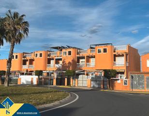 Dúplex a Zona Carrefour - Urbanizaciones. Apartamento dúplex con piscina comunitaria, en la provincia de a