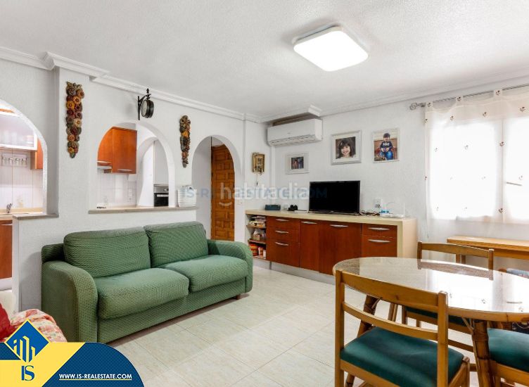 Foto ec8fb2bc-0176-450e-9d90-798c1c316ebc. Chalet in Los Europeos Torrevieja
