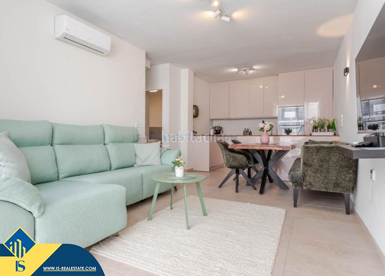 Foto 26b2bd89-5cd3-46b1-8c37-fa67c4ccf998. Chalet mit parking pool in Los Balcones-Los Altos Torrevieja