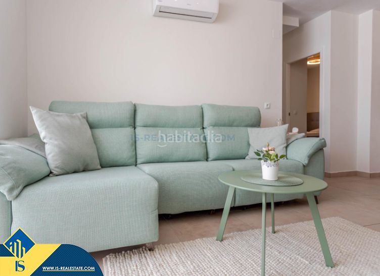 Foto 39563656-7396-4686-b5b8-75462d4e7754. Chalet mit parking pool in Los Balcones-Los Altos Torrevieja