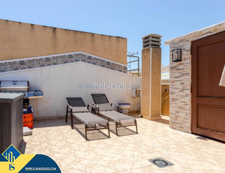 Foto 3e458924-d9a6-4ab9-80c9-44caf0f44ba9. Chalet mit parking pool in Los Balcones-Los Altos Torrevieja