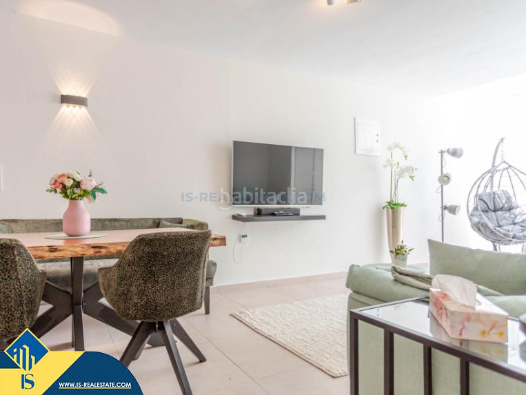 Foto 5bf496ec-b317-4bab-bd8c-0b091bd0c437. Chalet mit parking pool in Los Balcones-Los Altos Torrevieja