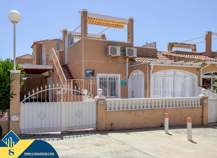 Foto 7438fefb-0a2f-4060-9d15-b7c67aedad09. Chalet mit parking pool in Los Balcones-Los Altos Torrevieja