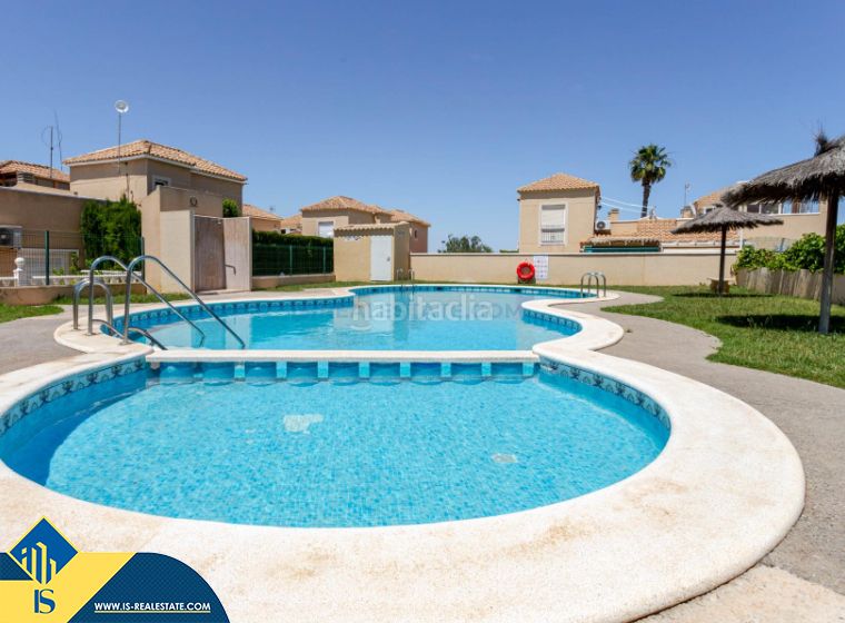 Foto 997cbf35-a4f7-4e7e-ad2d-31283ad2ebf1. Chalet mit parking pool in Los Balcones-Los Altos Torrevieja