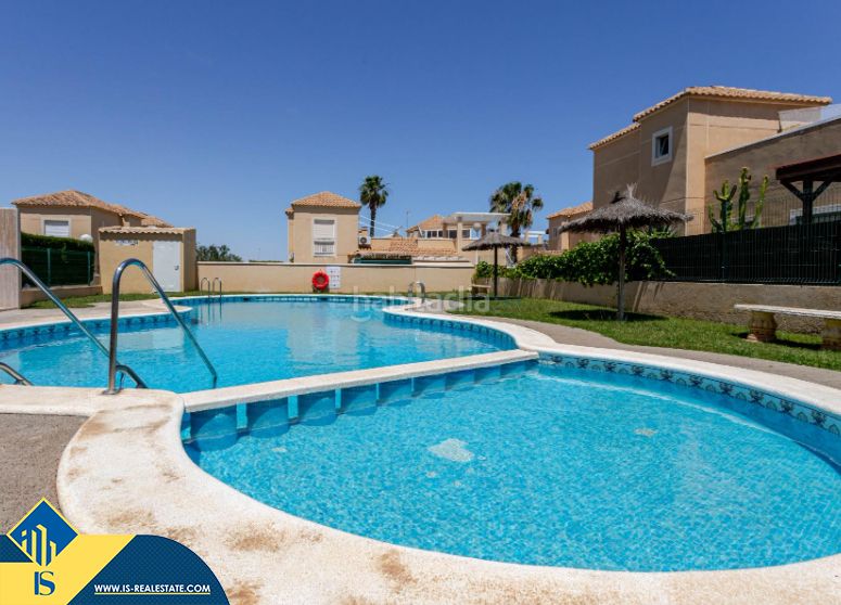 Foto ef87b7f0-43f2-4b57-9118-98bf11b56e86. Chalet mit parking pool in Los Balcones-Los Altos Torrevieja