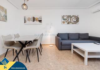 Piso en Las Piscinas Naturales. Apartamento con terraza, en la provincia de alicante, en la ciud