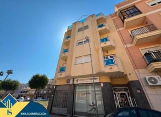 Apartament a Almoradí. Apartamento con balcón, en la provincia de alicante, en la ciuda