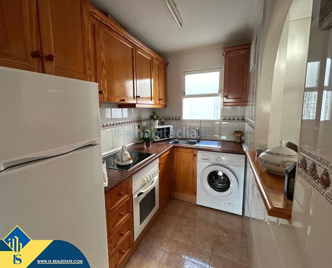 Foto 64eba759-1158-4050-8f71-84b4fdae04e8. Àtic amb piscina a Centro - Muelle Pesquero Torrevieja