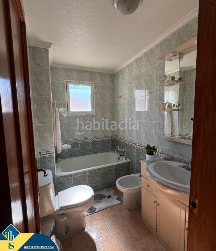 Foto e061a90c-123a-4b70-97b8-1ab7a584a5ac. Àtic amb piscina a Centro - Muelle Pesquero Torrevieja