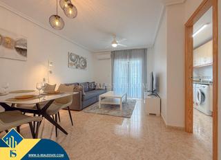 Apartment in El Molino. Apartamento reformado con terraza, en la provincia de alicante,