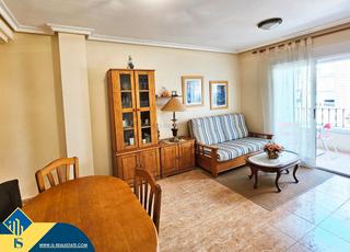 Appartement à Centro - Muelle Pesquero. Apartamento con piscina comunitaria, en la provincia de alicante