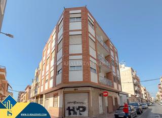 Appartement in Centro - Muelle Pesquero. Apartamento con terraza, en la provincia de alicante, en la ciud