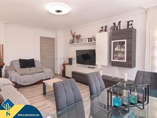 Pis a Almoradí. Apartamento renovado con terraza, en la provincia de alicante, e