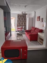 Studio à Nueva Torrevieja. Estudio reformado con piscina comunitaria, en la provincia de al