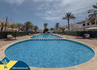 Apartament a La Veleta. Apartamento con piscina comunitaria, en la provincia de alicante