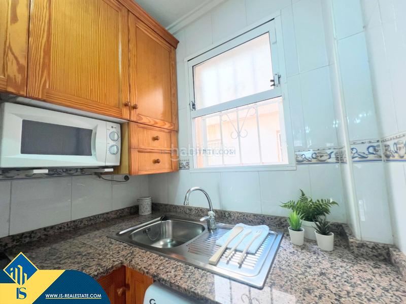 Foto 91a1310b-f0cb-4ae5-96d6-994280d7318e. Apartament amb calefacció piscina a Antonio Machado Torrevieja