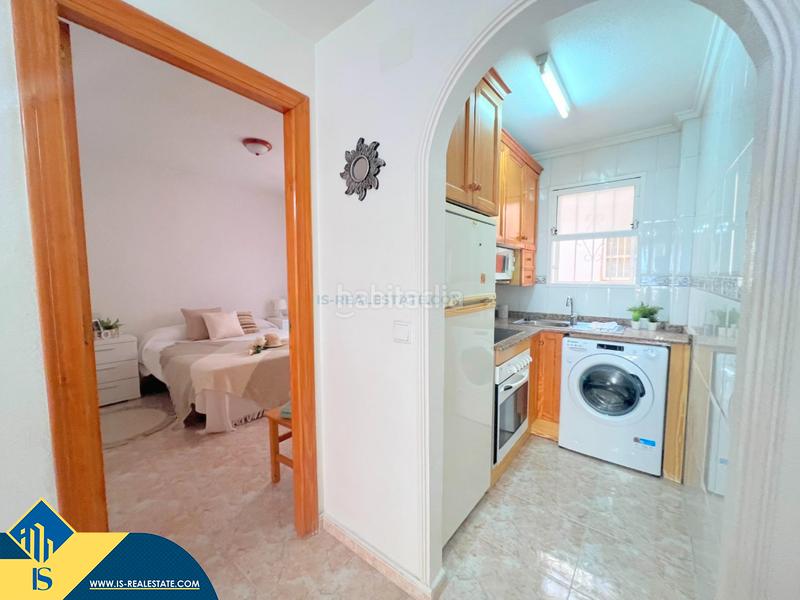 Foto 9d2dcfe1-5f94-4a2f-ac95-bb177b7f97a1. Apartament amb calefacció piscina a Antonio Machado Torrevieja