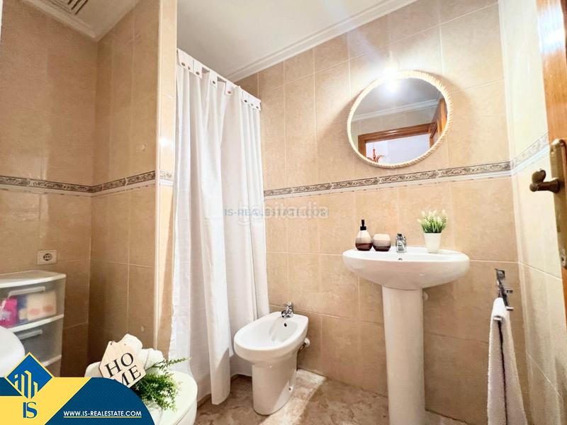 Foto c5c3d96b-155d-4612-bc16-6a3e259723e0. Apartament amb calefacció piscina a Antonio Machado Torrevieja