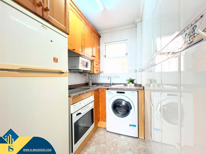 Foto e496db96-d158-41d3-8761-dff91178d3fe. Apartament amb calefacció piscina a Antonio Machado Torrevieja