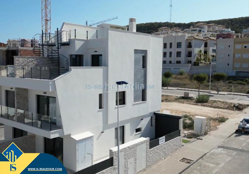 Foto 443d8f7b-b52f-4e72-b6ec-7228fb94dd88. Xalet amb aparcament piscina a Los Secanos Guardamar del Segura