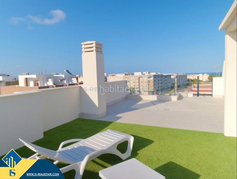 Foto 65849dc5-9f5a-42f2-aace-68ef5d101241. Xalet amb aparcament piscina a Los Secanos Guardamar del Segura