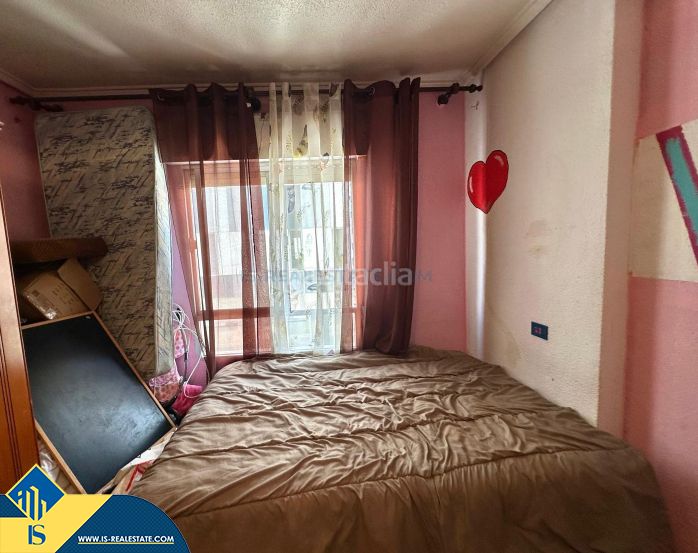 Foto 2d7f37e8-3fbf-436f-a7f9-7aae26880a9b. Piso apartamento con terraza, en la provincia de alicante, en la ciudad , en la zona de playa del cura. 2 habitaciones | 1 en Torrevieja