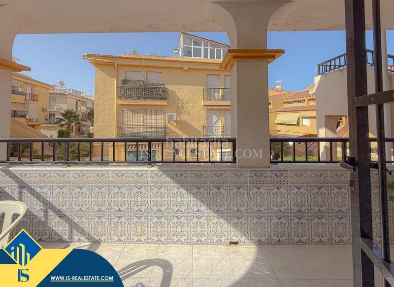 Foto 1485661b-c7ac-4e99-b511-69d9bd2d772e. Apartamento  con terraza, en la provincia de alicante, en la ciudad . 2 habitaciones | 60 m² | 100 metros del mar en Torrevieja