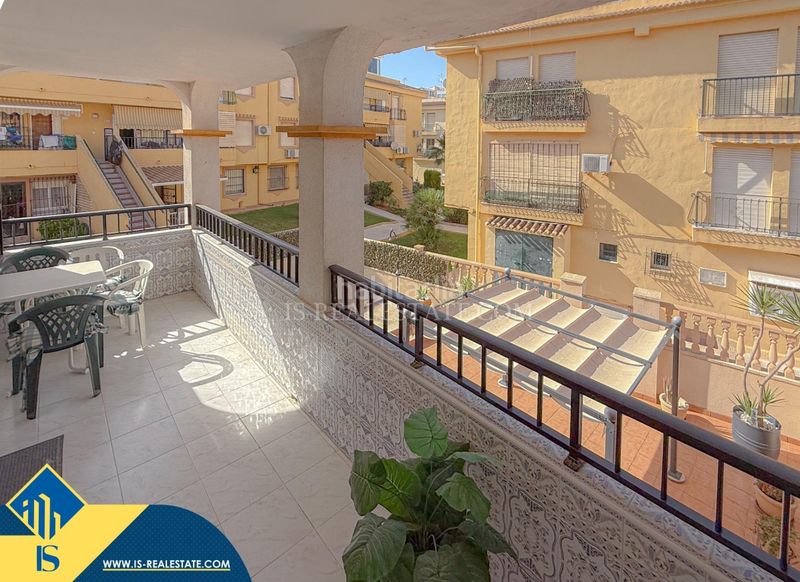 Foto 3abf0572-35de-4826-ac10-b19b9c4e82ec. Apartamento  con terraza, en la provincia de alicante, en la ciudad . 2 habitaciones | 60 m² | 100 metros del mar en Torrevieja