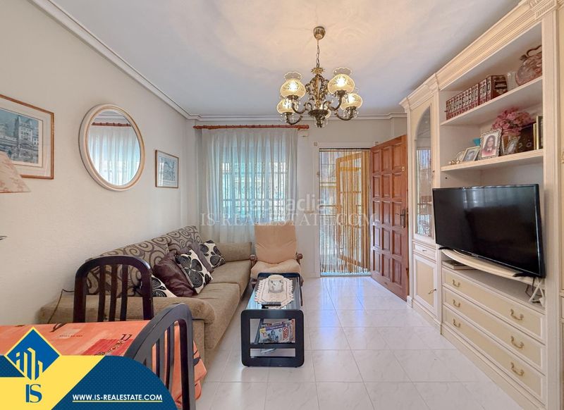 Foto 496f70f8-3d02-432b-91f1-8a867d861251. Apartamento  con terraza, en la provincia de alicante, en la ciudad . 2 habitaciones | 60 m² | 100 metros del mar en Torrevieja