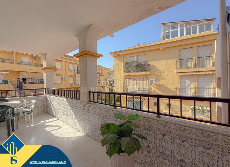 Foto 89eeacc5-75fc-4eac-8965-02c5e37f8c9c. Apartamento  con terraza, en la provincia de alicante, en la ciudad . 2 habitaciones | 60 m² | 100 metros del mar en Torrevieja