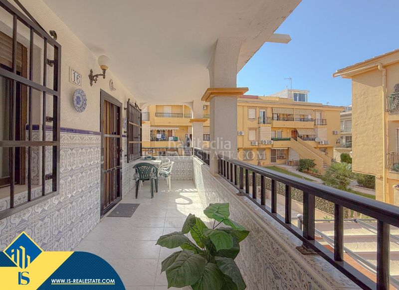 Foto e241a218-5ae7-4efb-9099-01c40b2b5875. Apartamento  con terraza, en la provincia de alicante, en la ciudad . 2 habitaciones | 60 m² | 100 metros del mar en Torrevieja