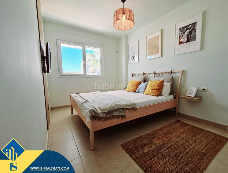 Foto 8c96c582-3c8e-48b4-a69e-67be49fd7c5d. Piso apartamento con piscina comunitaria, en la provincia de alicante, en la ciudad , en la zona de playa del cura. 2 habi en Torrevieja