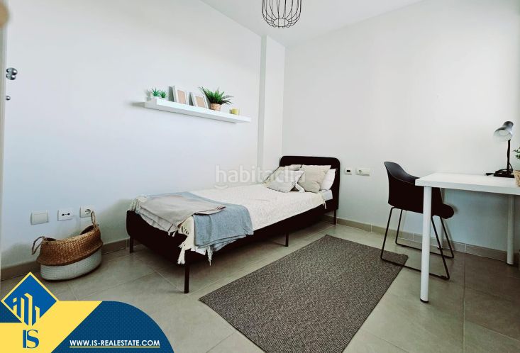 Foto a4964211-4b96-4660-9fdb-ef87df324597. Piso apartamento con piscina comunitaria, en la provincia de alicante, en la ciudad , en la zona de playa del cura. 2 habi en Torrevieja