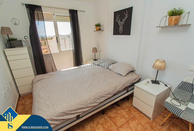 Foto 335a28cb-e2ef-4b6a-819b-b3ad4188fde6. Apartamento  reformado con piscina comunitaria, en la provincia de alicante, en la ciudad . 2 habitaciones | 59 m² | 2 en Torrevieja