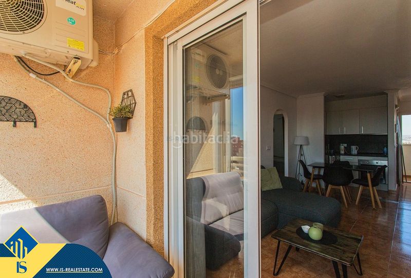 Foto 38390574-225d-4e64-802f-f8290e306edb. Apartamento  reformado con piscina comunitaria, en la provincia de alicante, en la ciudad . 2 habitaciones | 59 m² | 2 en Torrevieja