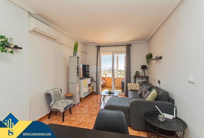 Foto 736ed3cd-689e-411c-90a7-16b789b7d800. Apartamento  reformado con piscina comunitaria, en la provincia de alicante, en la ciudad . 2 habitaciones | 59 m² | 2 en Torrevieja